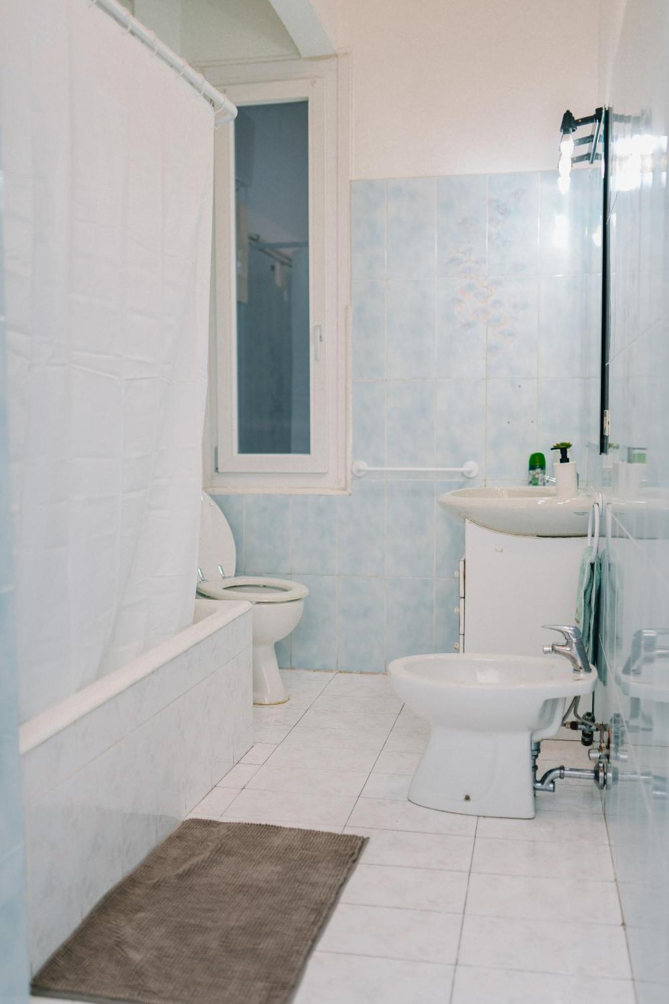 Stylish House In The Heart Of Genoa Apartment Ngoại thất bức ảnh